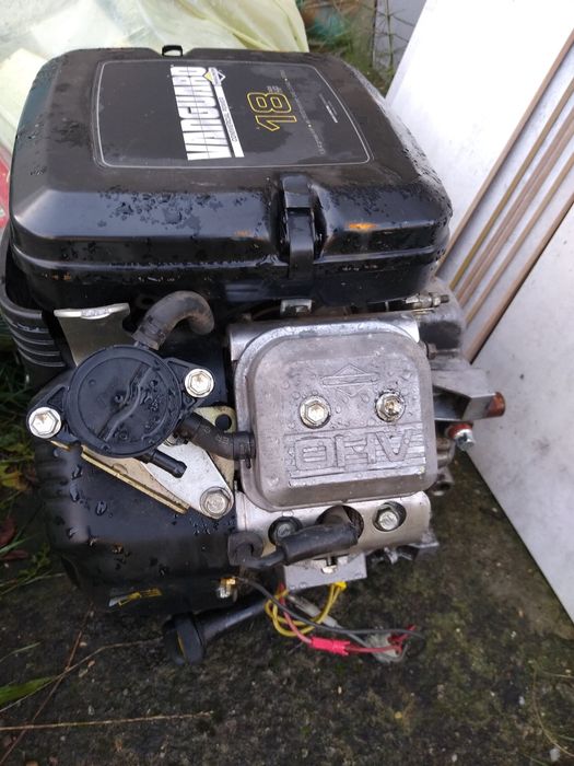 Silnik vanguard 18 ps części dekiel pokrywa