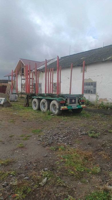 Scania лісовоз з 6х6 маніпулятором