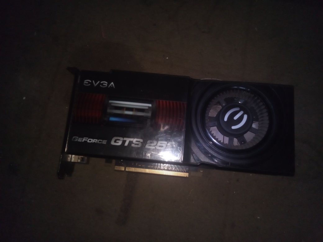 Відеокарта EVGA GeForce GTS 250 (512MB) (DDR3)