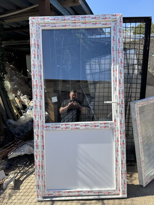 Продам двірь та вікно