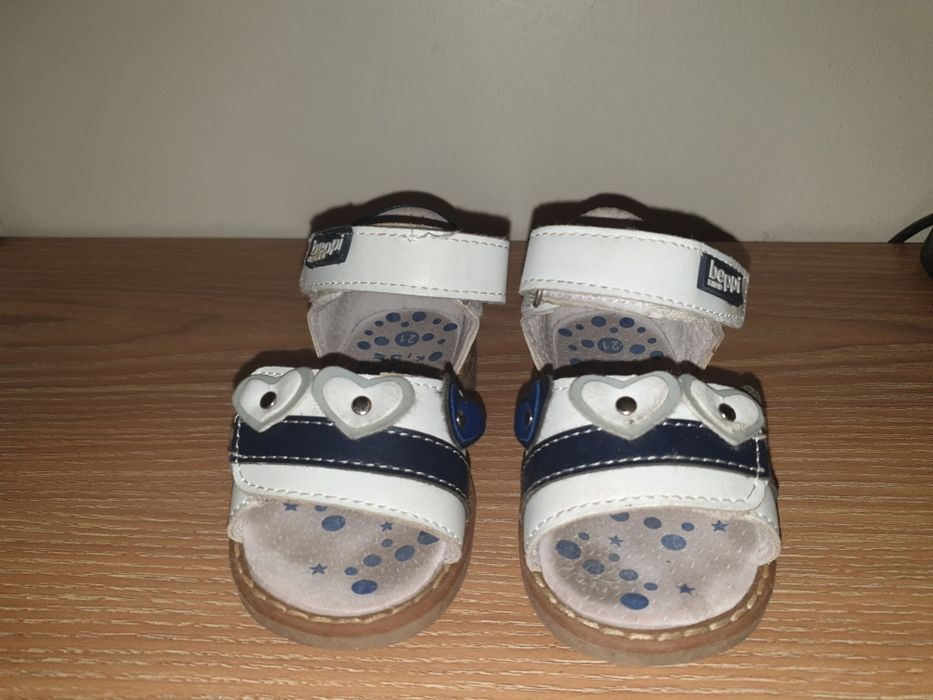 Sandalia beppi, n21, palmilha em pele