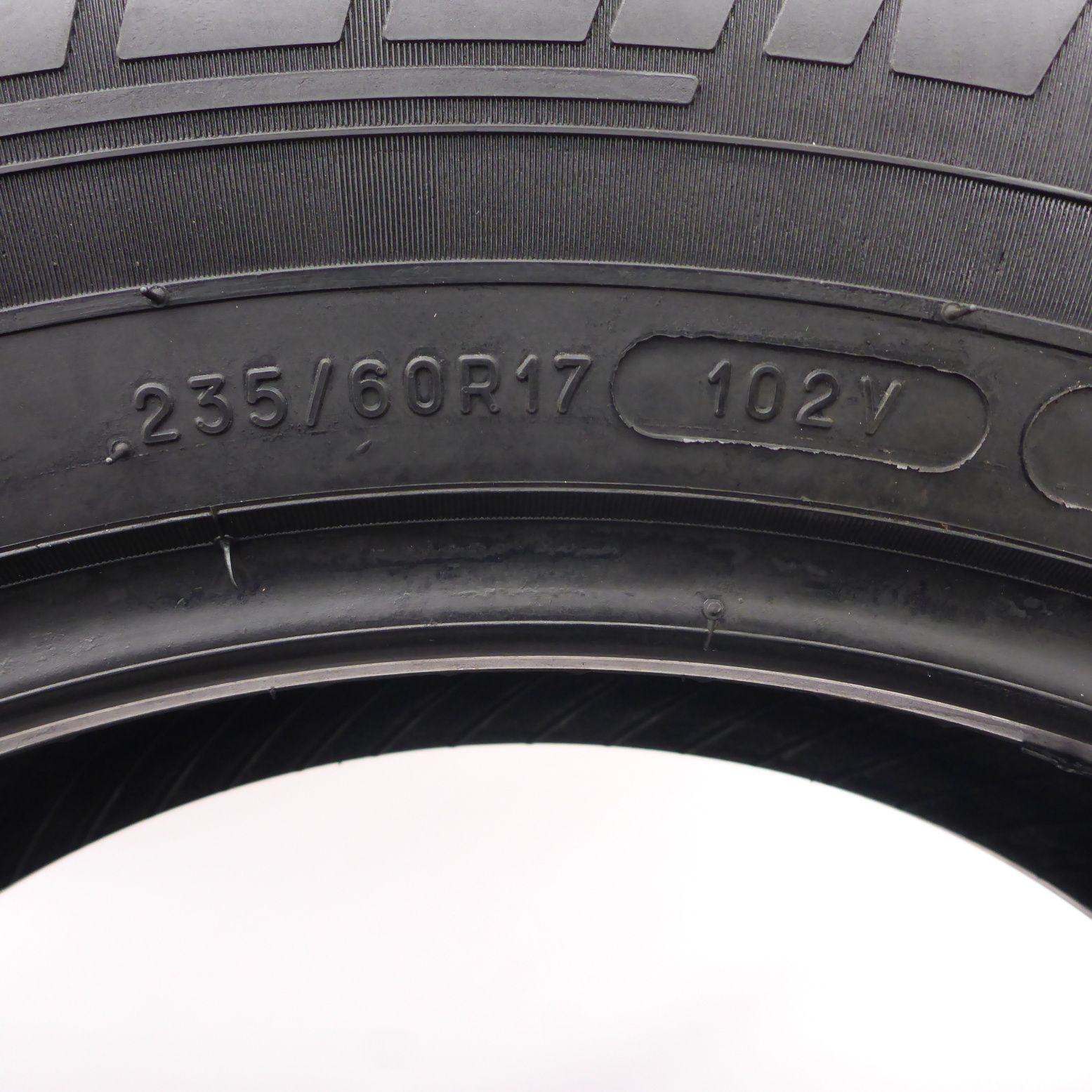 Opony 235/60/17 Michelin 235/60R17 102V Letnie 2015 5,2-5,5mm