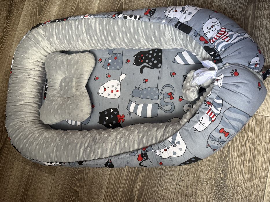 Кокон з подушечкою