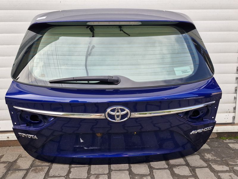 TOYOTA AVENSIS T27 LIFT T29 KOMBI KLAPA BAGAŻNIKA TYŁ TYLNA 8T5