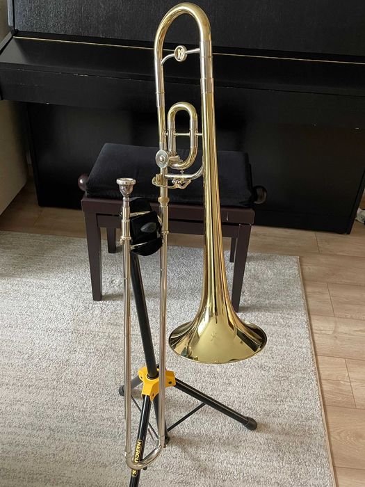 Puzon tenorowy dziecięcy z kwartwentylem Roy Benson TT-220