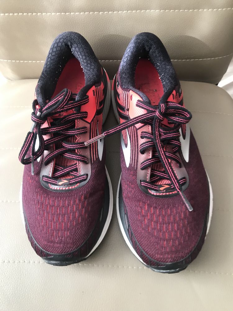 Кросівки оригінал Brooks GST 18