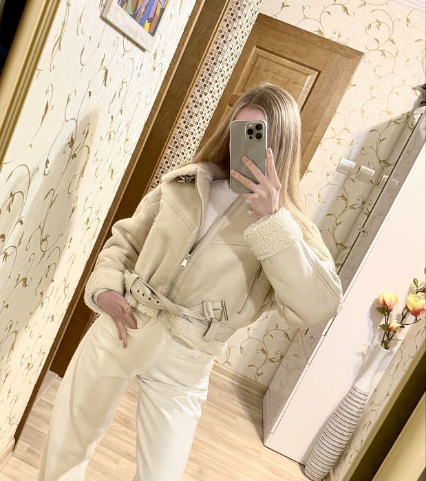 Дублянка жіноча молочна вкорочена хс