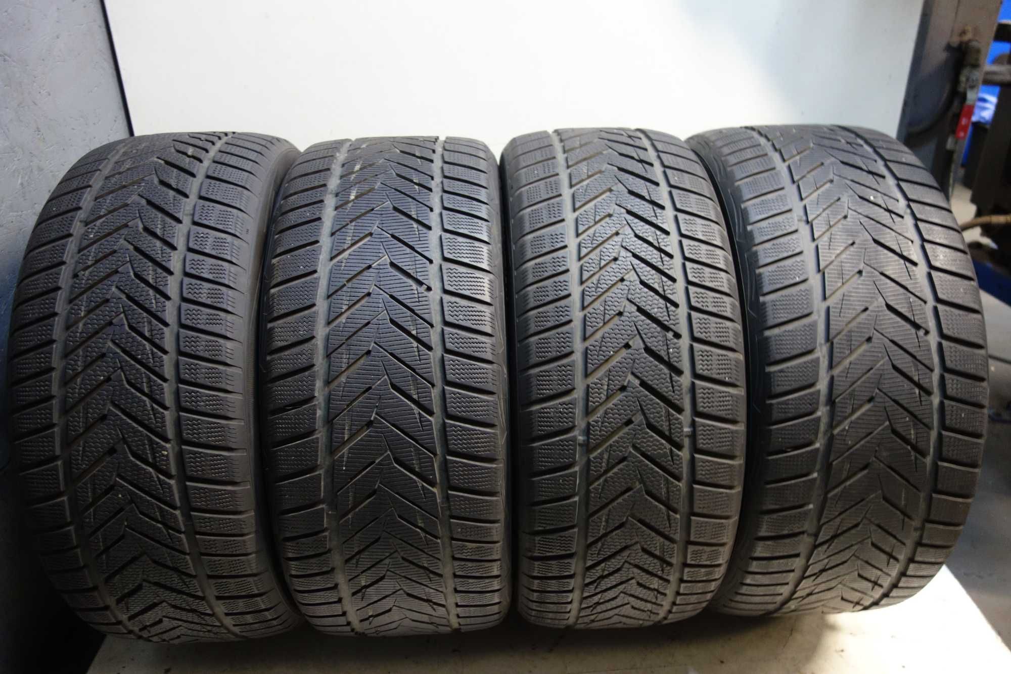 Opony 265/40/21 + 295/35/21 VREDESTEIN Winter Xtreme S Zima