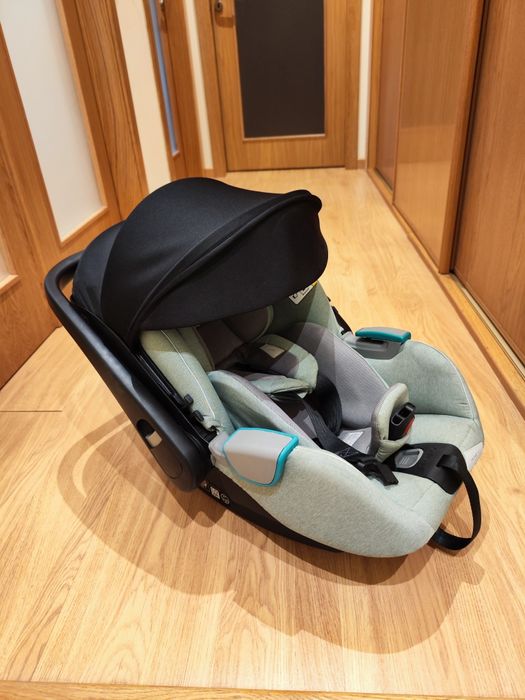 Ovo / Babycoque + Isofix Recaro