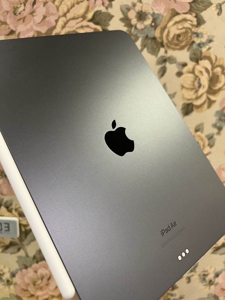 Apple iPad Air Wi-Fi 64GB Space Grey