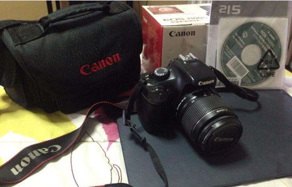 Canon EOS 1100 c/ acessorios caixa etc