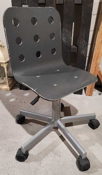 Krzesło dla dziecka Ikea Jules 292.077.12 używane, do regeneracji.