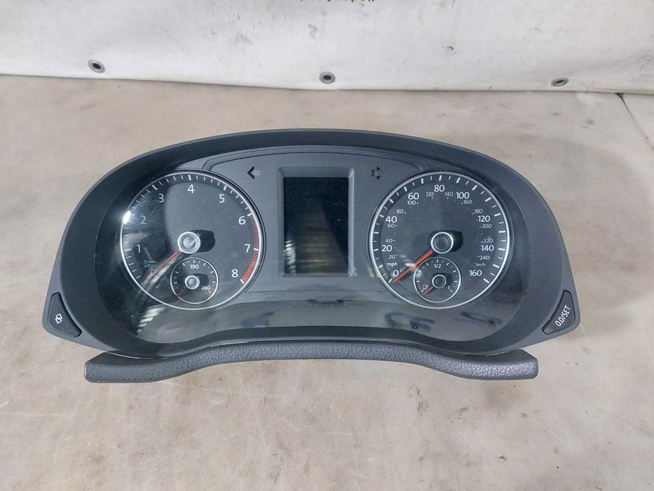 Volkswagen Passat B7 12-15 Щиток, панель приборов / Пассат Б7