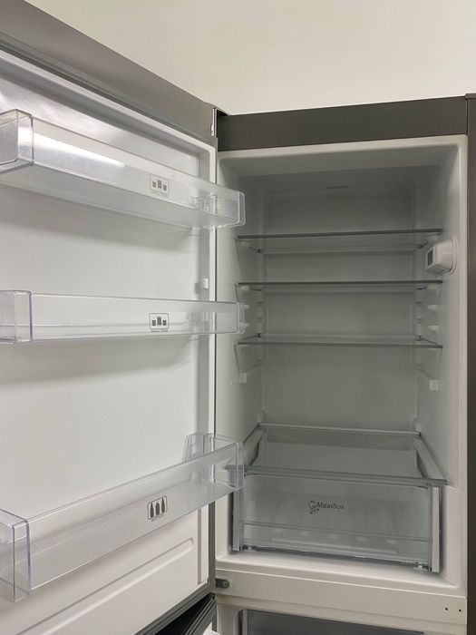 Холодильник Whirlpool