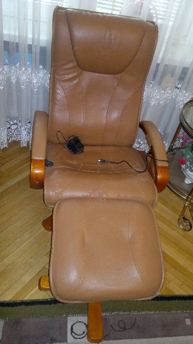Fotel masujacy skórzany z pilotem z podnózkiem masujacym
