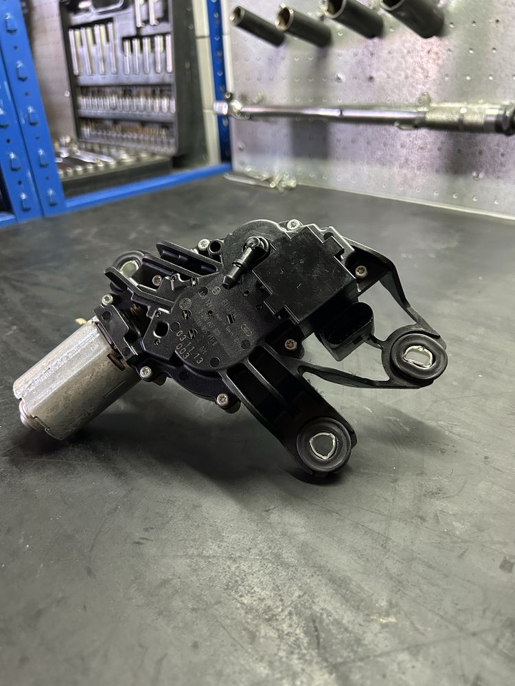 Motor limpa vidros traseiro Vw Golf 5