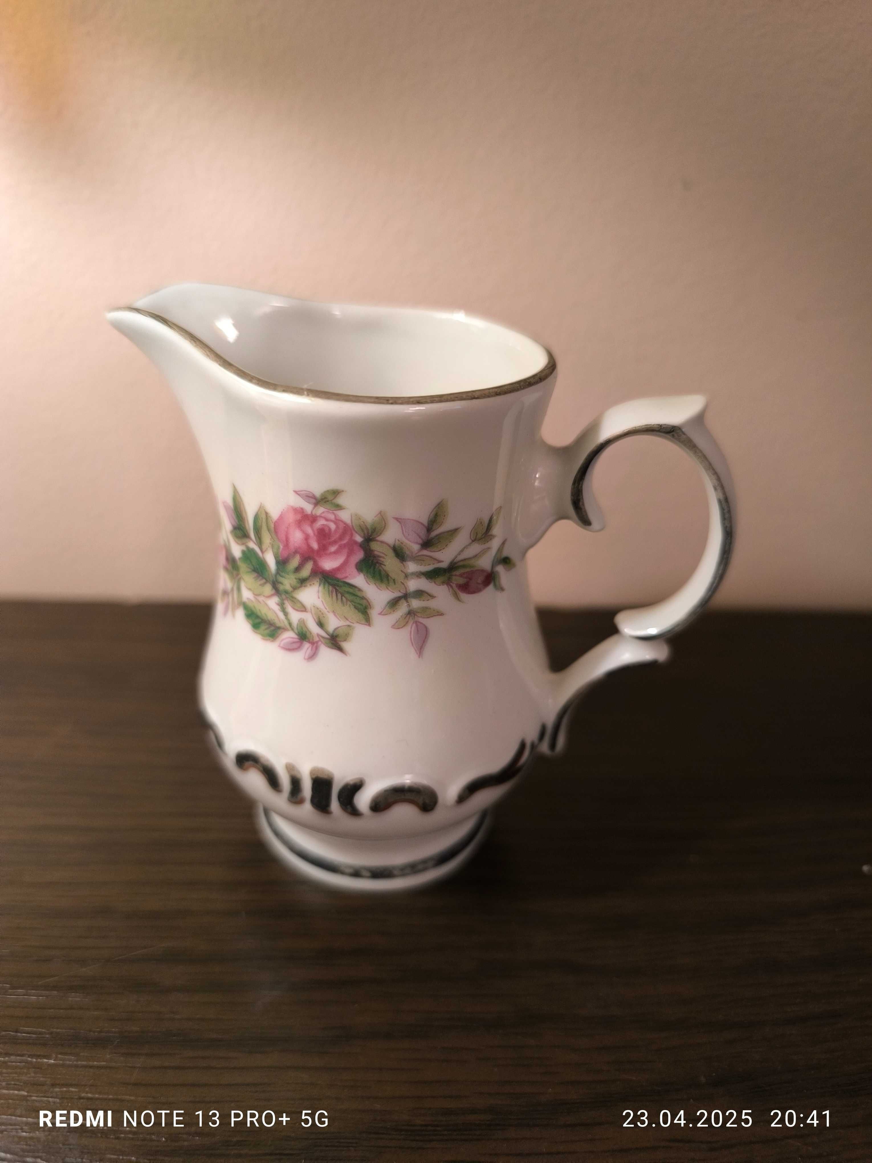 Mlecznik Ćmielow porcelana