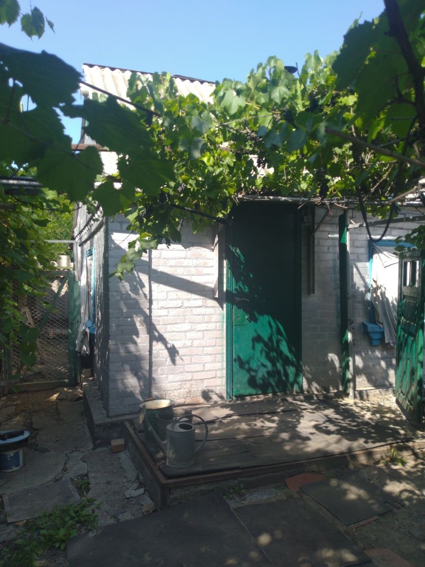 Продается дом с мебелью в Новомиргороде