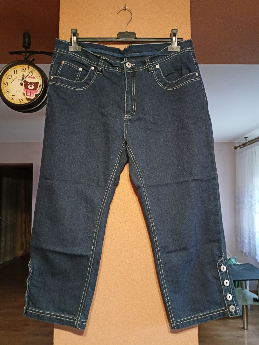 Spodnie rybaczki jeansowe z kieszeniami rozm M/L. Soda