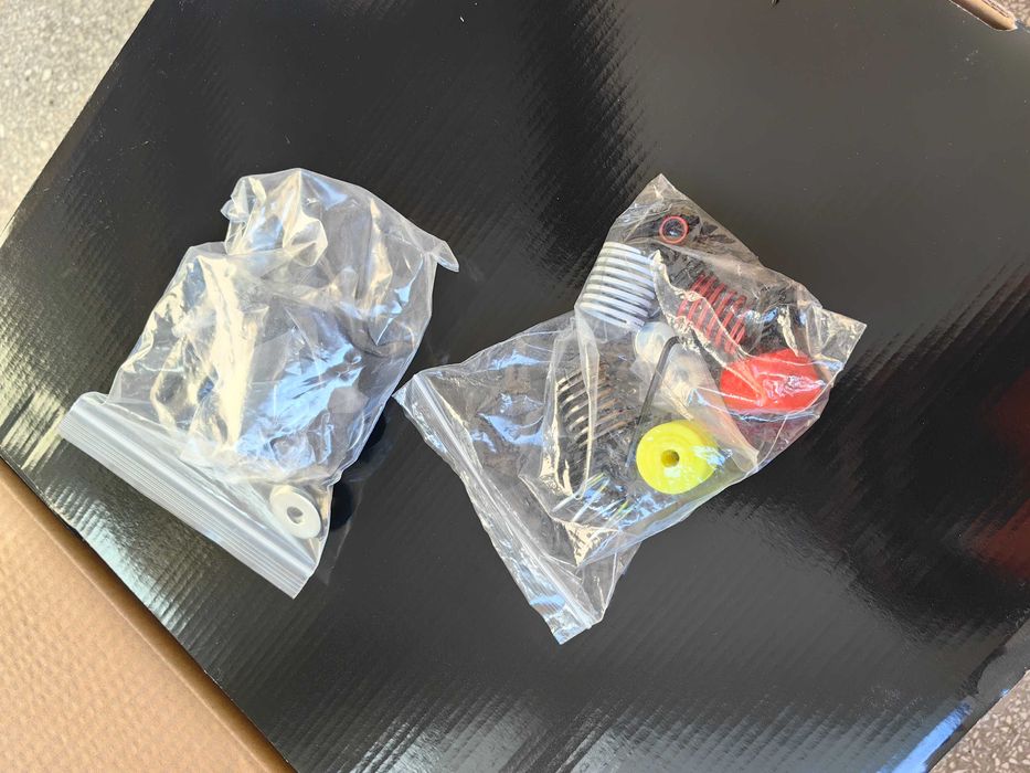 Kierownica Thrustmaster TS-PC + obręcz Sparco R383 + pedały TLCM