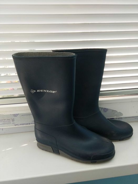 Детские резиновые сапоги Dunlop.