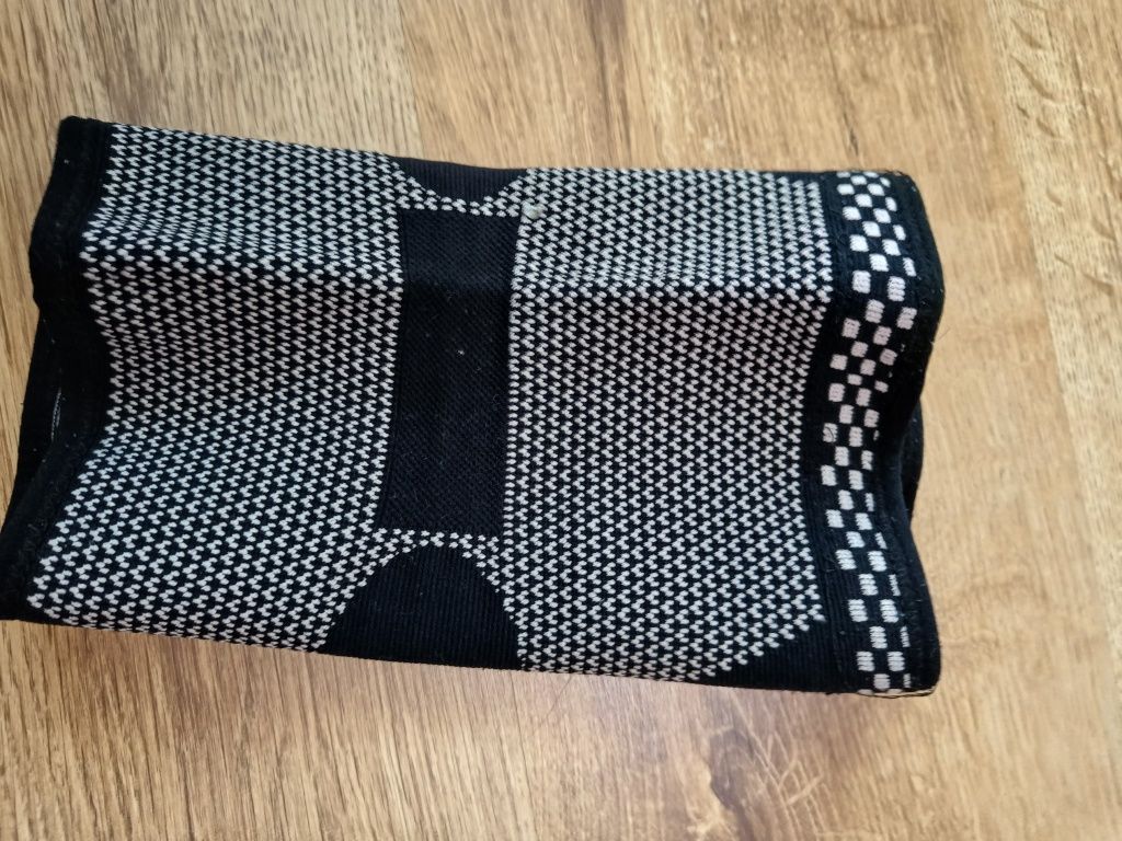 Stabilizator L opaska uciskowa kolana Cooper orteza stawu kolanowego