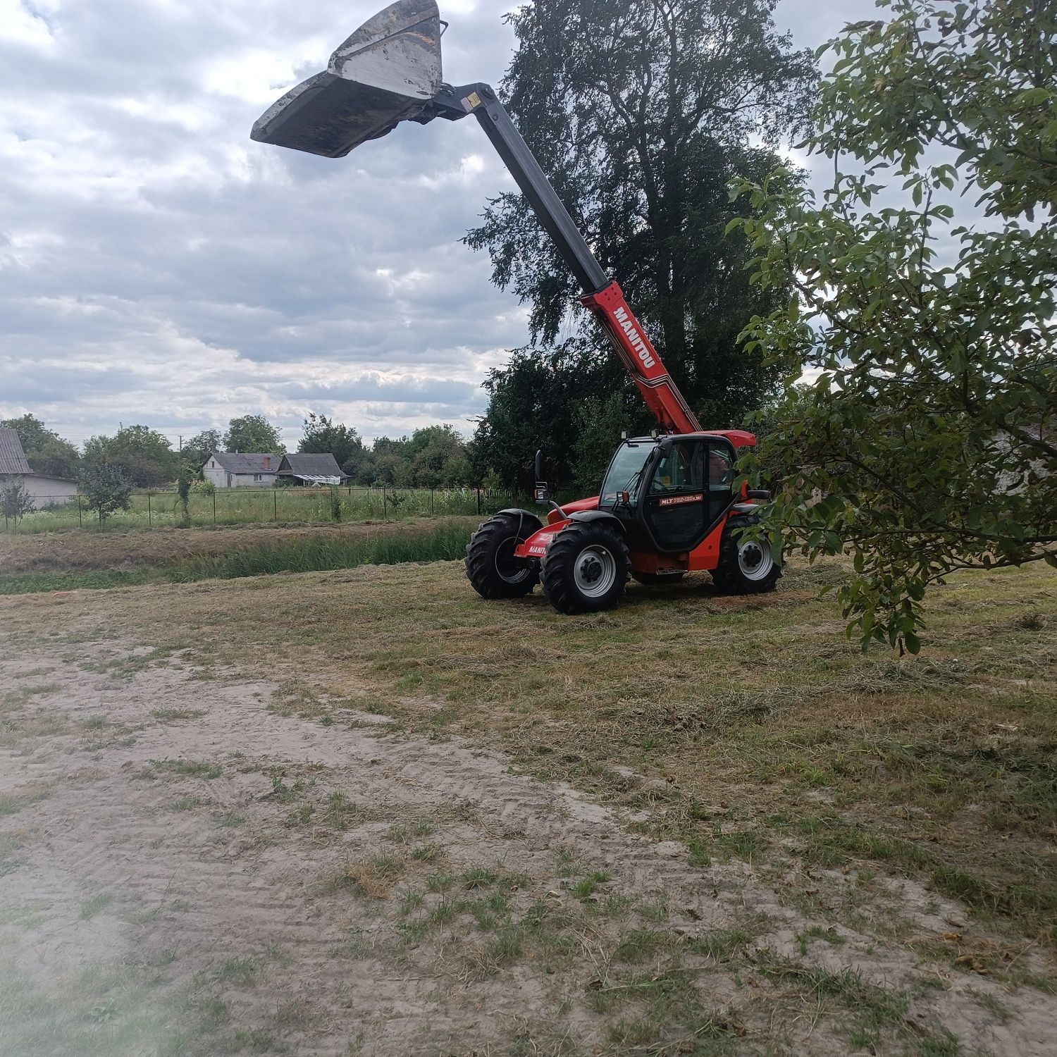 Продам Маніту 2006р оригінальному стані