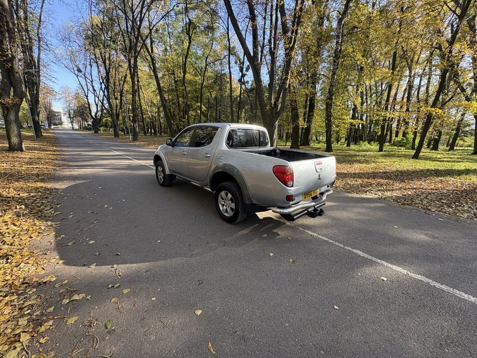 Свіжо пригнана міцюбісі л200