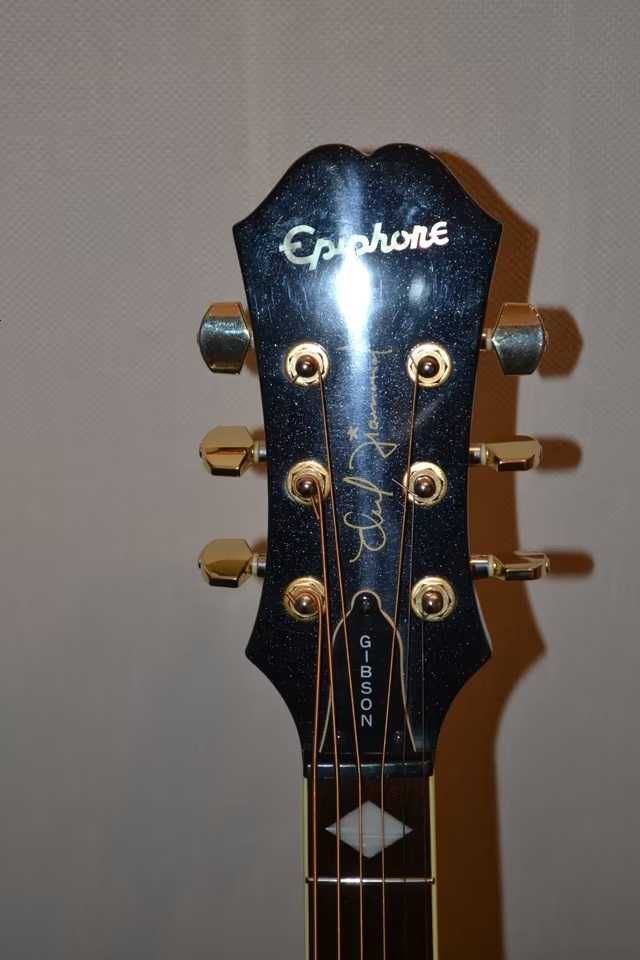 Gitara akustyczna Epiphone SQ w świetnym stanie z futerałem