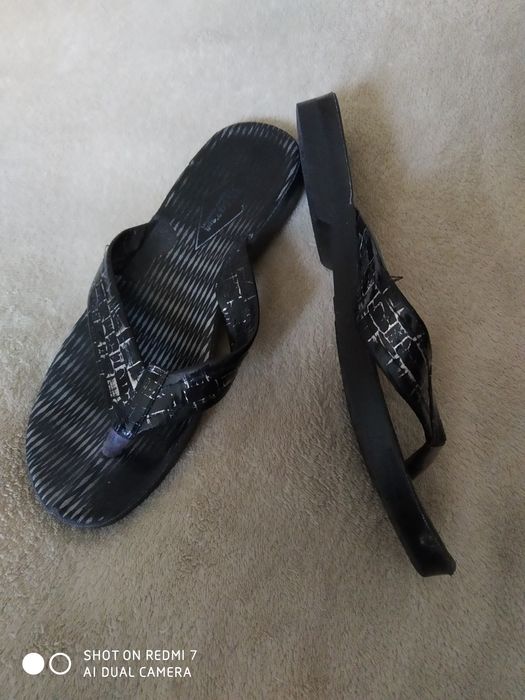 Шлепки,вьетнамки женские 39 размер.