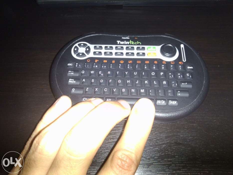 Teclado e Rato Wireless Bluetooth Portable (Palm Style Keyboard USB)