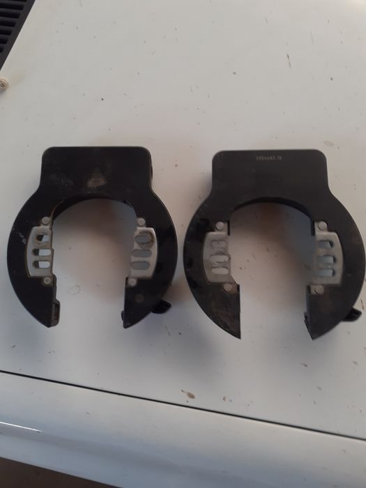 Продаю два замка на задне колесо велосипеда АXA, без ключів та зломані