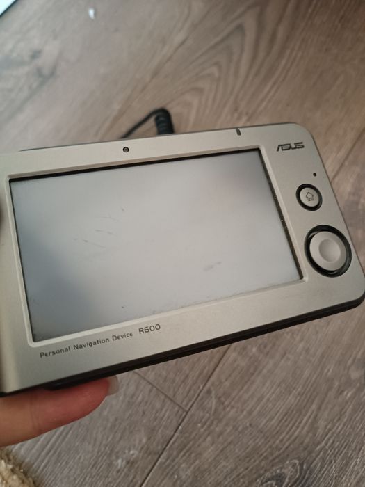 Asus R600  навигатор