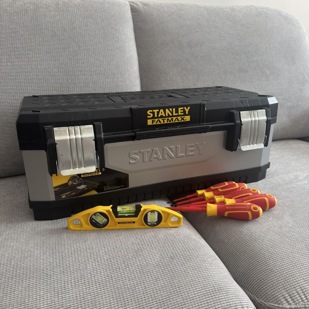 Zestaw Skrzynka Stanley Fatmax z narzędziami Magnussen Topex