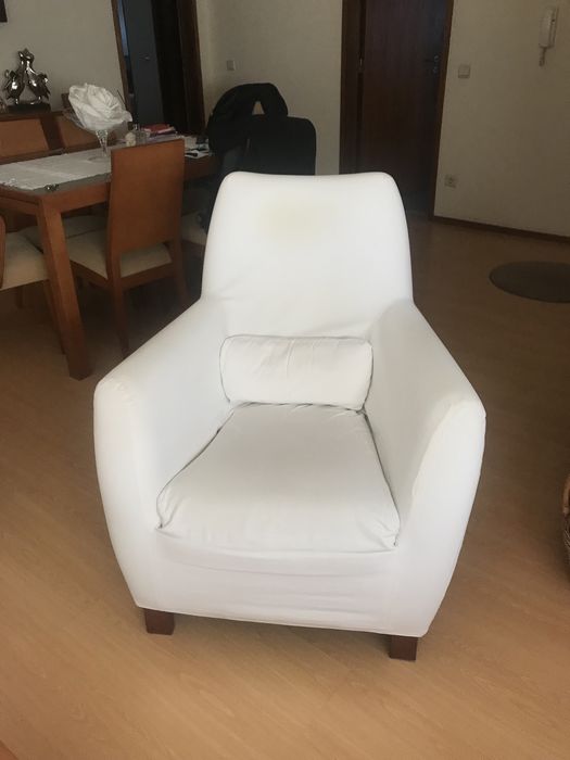 Dois Sofás (pelo preço de um)