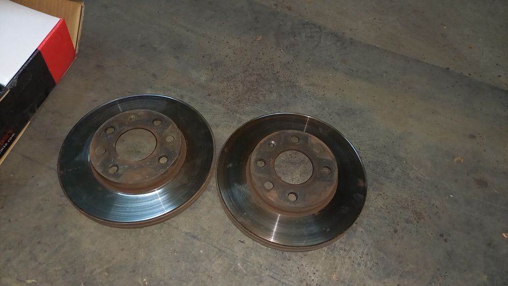 Продам тормозні диски на ланос , сенс