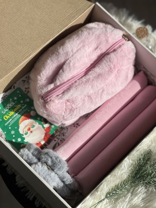 Подарункові бокси