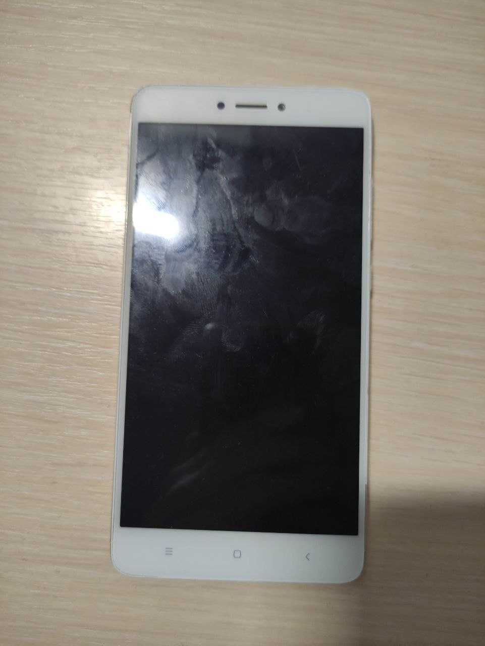 Продам 2 телефони Xiaomi Redmi Note 4X 3/16GB