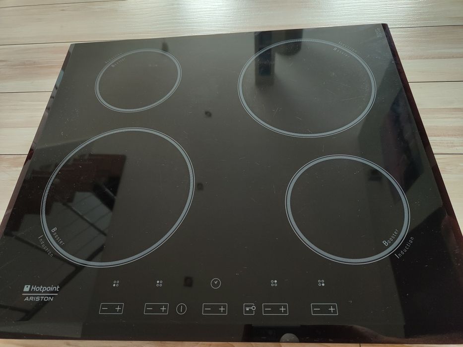 Płyta indukcyjna Hotpoint-Ariston KJX 644 B E IT - Błąd F5 - Na części