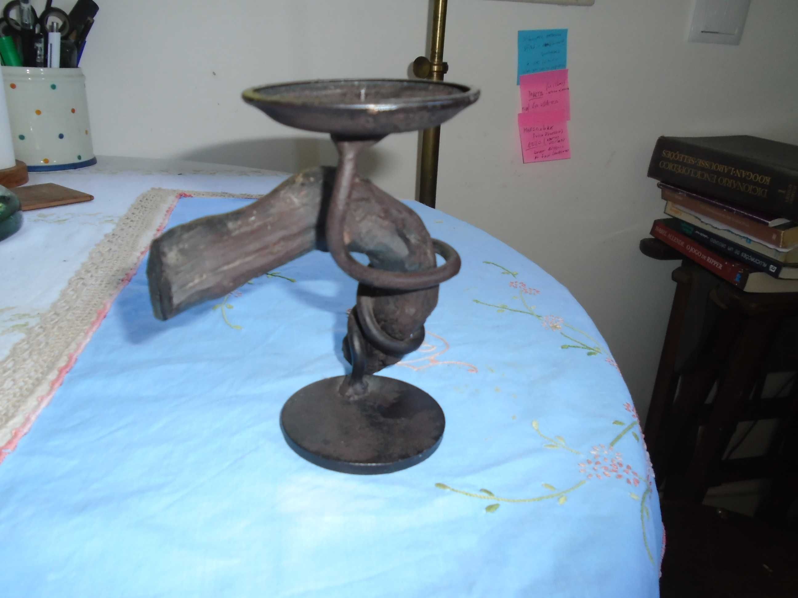 porta vela invulgar