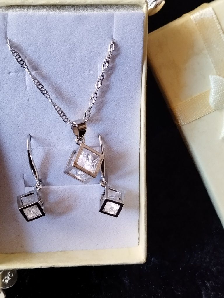 Conjunto de prata quadradinho