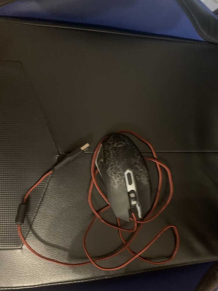 Teclado e maose esta novo