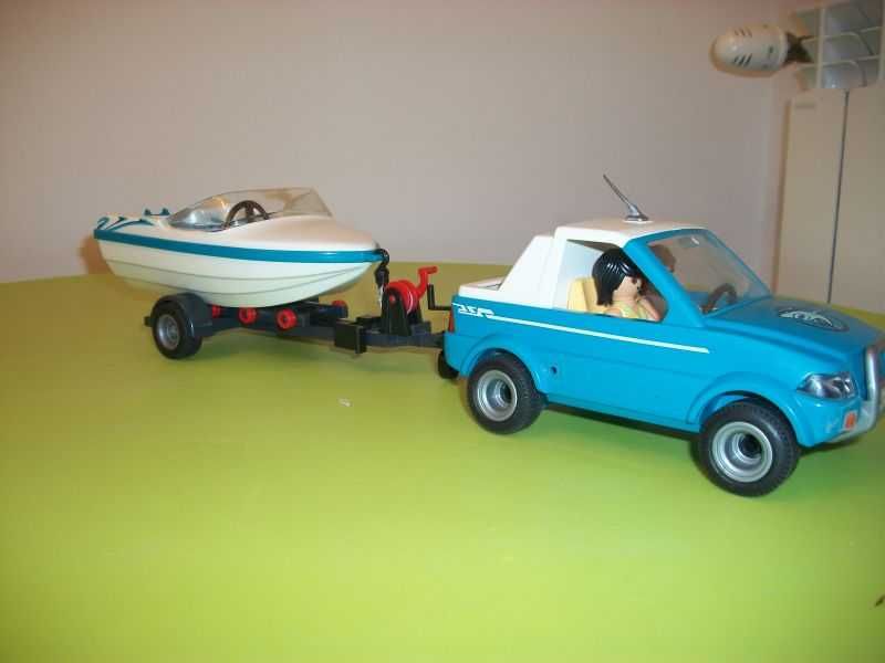 Playmobil 71589 SURFER - Pickup z motorówką