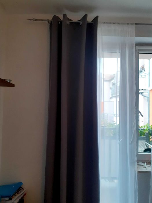 Sprzedam 2 szare zaslony