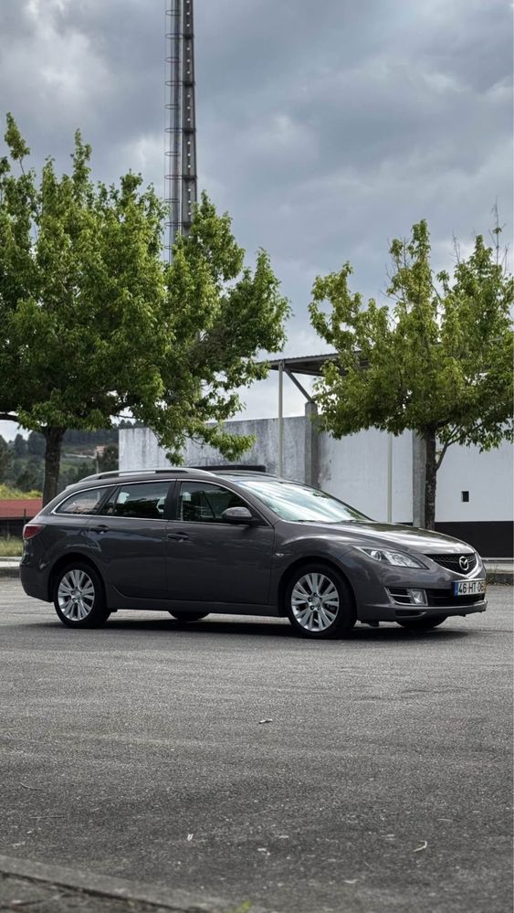 Mazda 6 de 2009 com 140cv