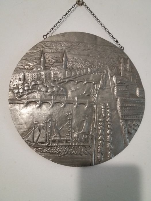 Placa quadro com paisagem em Estanho 97% e outras peças