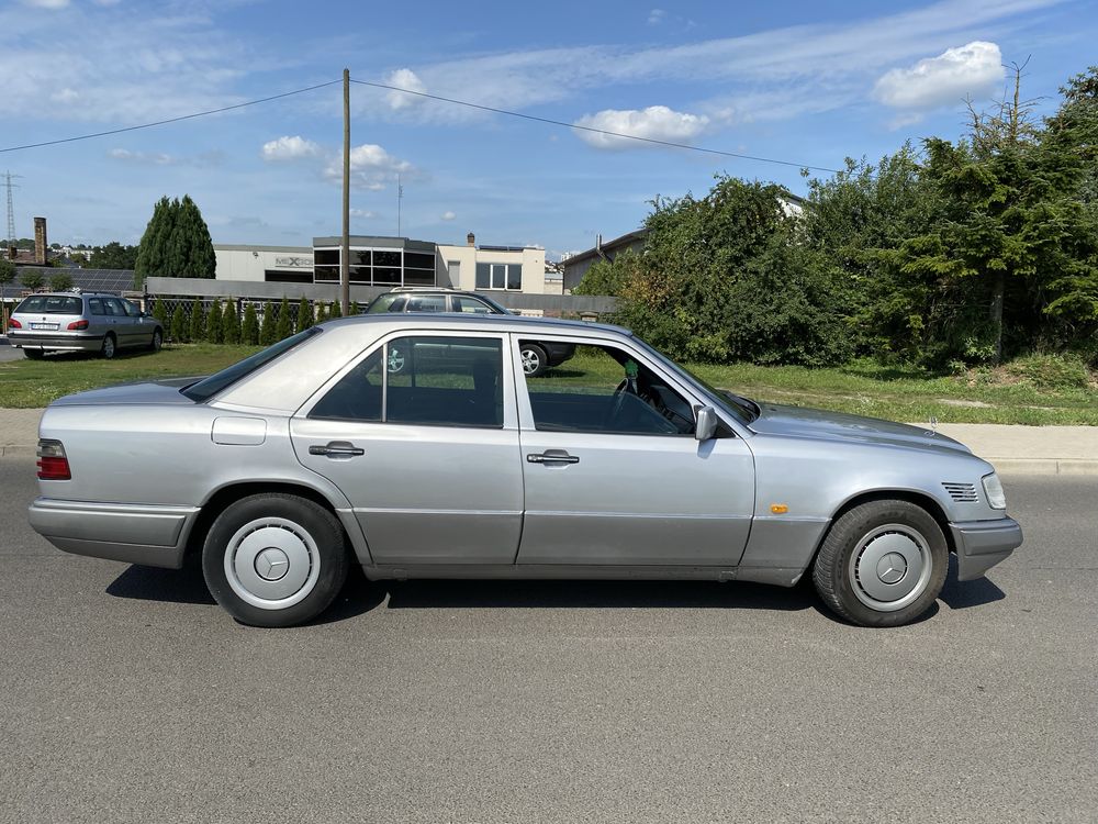 Mercedes w124 sedan 2.5 diesel