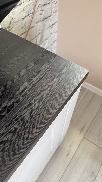 Komoda Hesen / Porto / Antwerpen BlackRedWhite