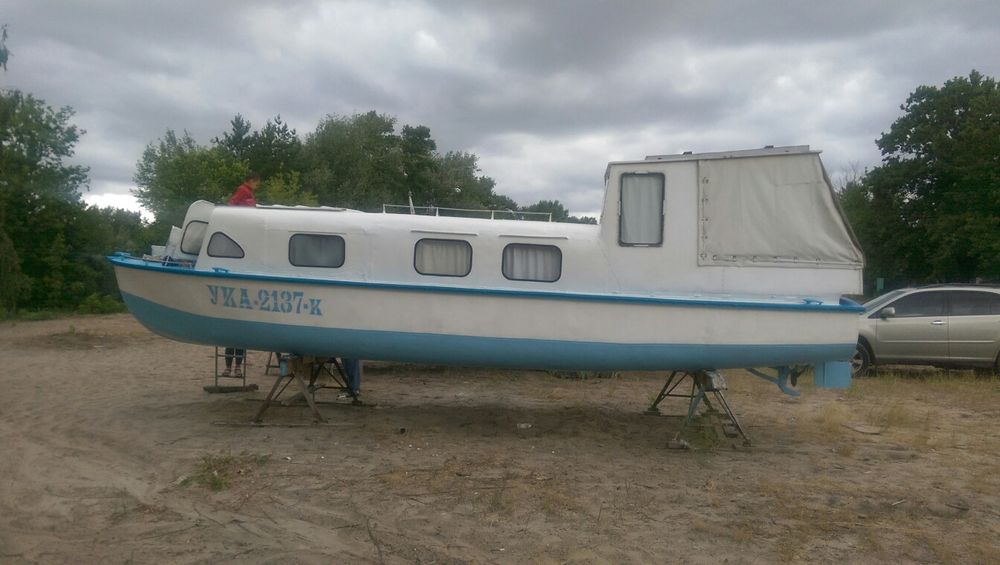 Катер металлический, 9м