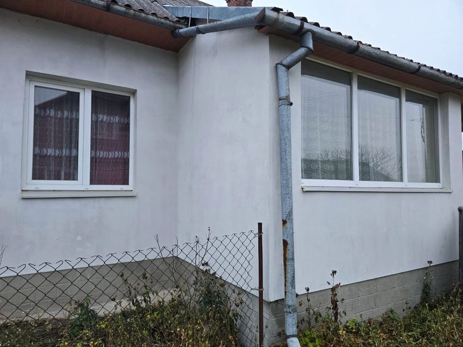 Продам будинок біля Нового Роздолу